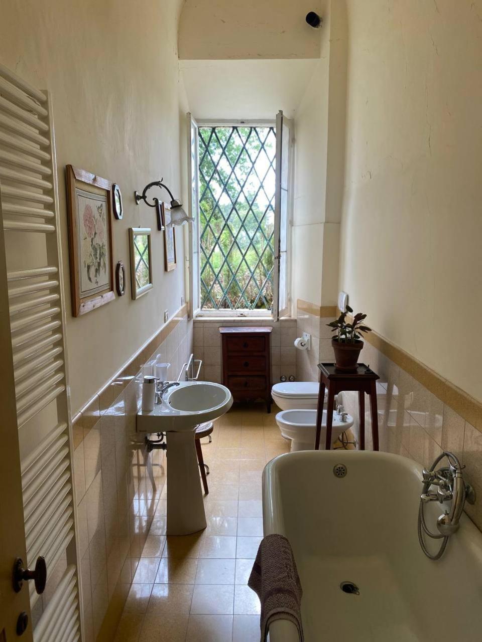 Entire Private Floor In An 1800S Frescoed Villa With Historic Park - Villa Mastrangelo Colli del Tronto Esterno foto