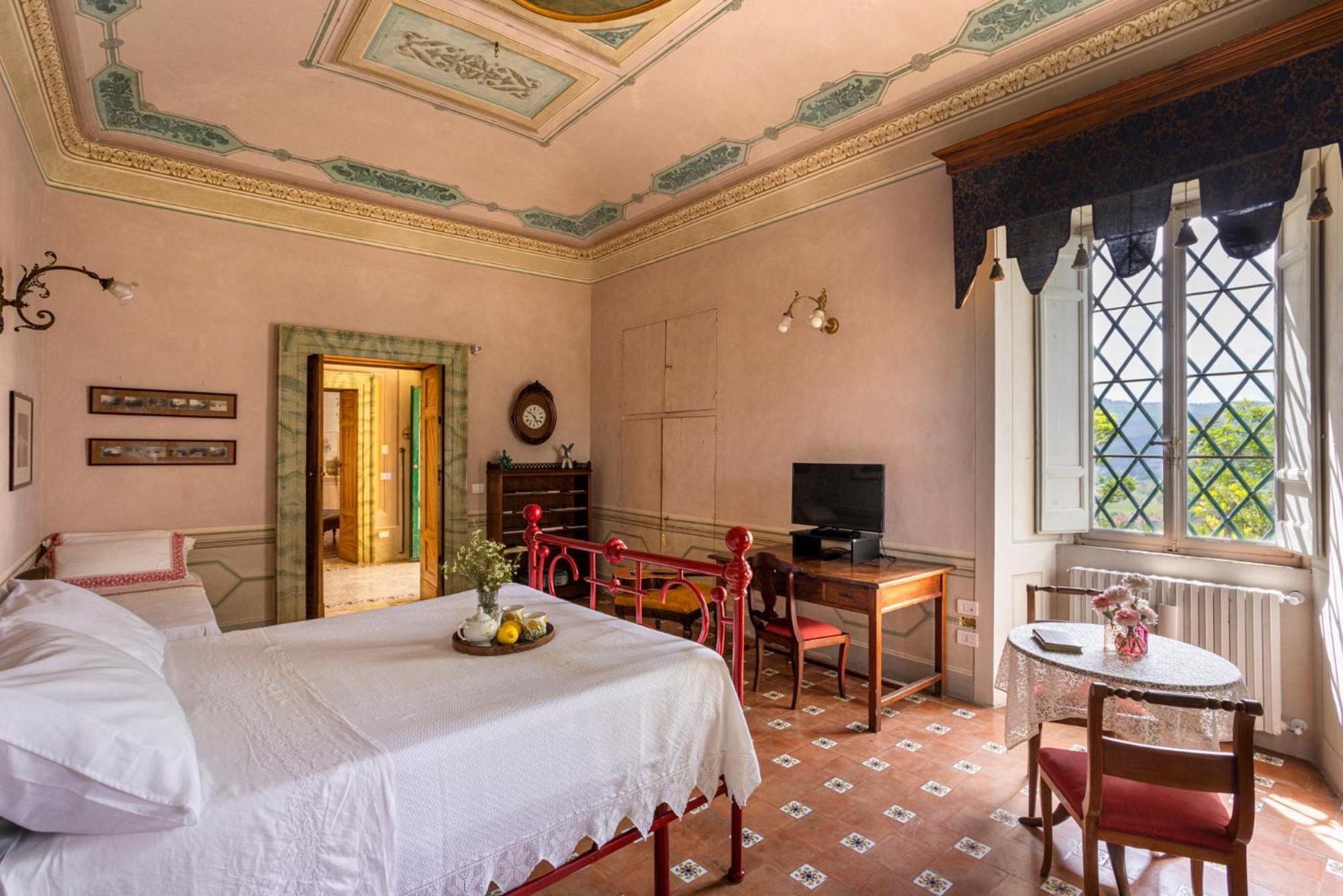 Entire Private Floor In An 1800S Frescoed Villa With Historic Park - Villa Mastrangelo Colli del Tronto Esterno foto